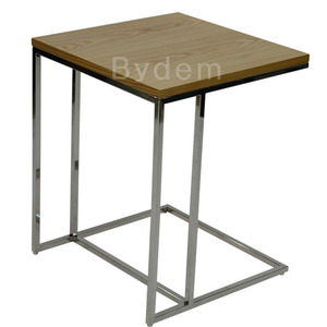 원형 목재 사각 테이블
